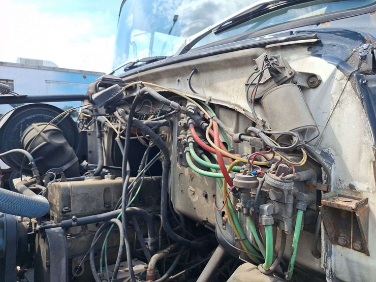 ford-l9000-image-33