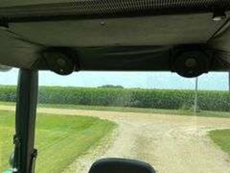 1981-john-deere-4440-image-17