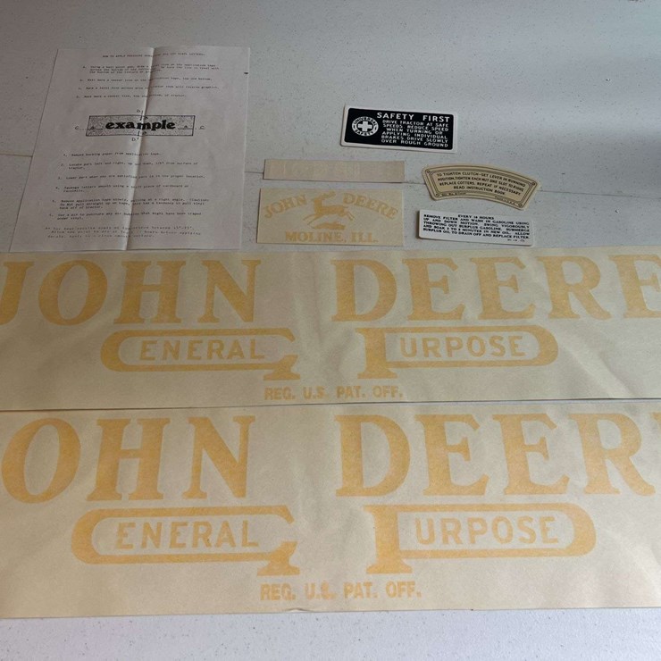 JOHN DEERE MODEL B