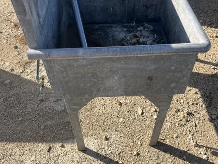 l3--double-galvanized-sink-image-3