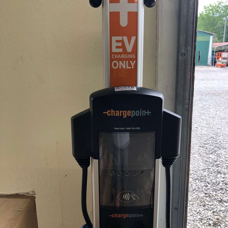 UNUSED ELECTRIC VEHICLE CHARGING STATION
