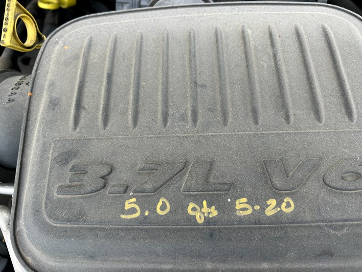 2010-dodge-dakota-image-9