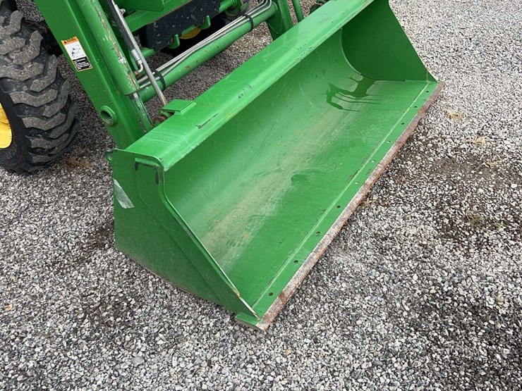 john-deere-3120-image-6