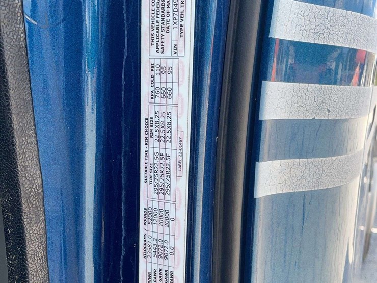 2009-peterbilt-387-image-31