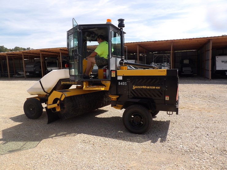 #73-•-#27063-•-2016-laymor-sm-400-street-sweeper-image-6