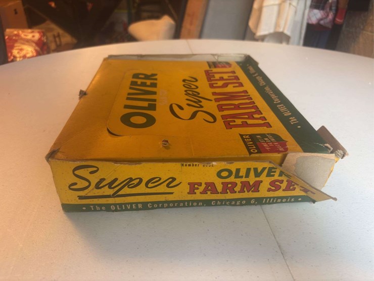 oliver-25-image-5