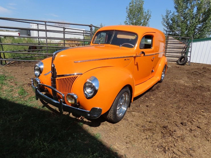1940-ford-panel-image-4