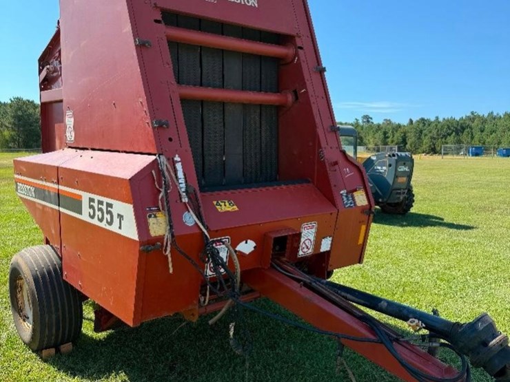 heston-555t-round-hay-baler-(one-owner)-image-1