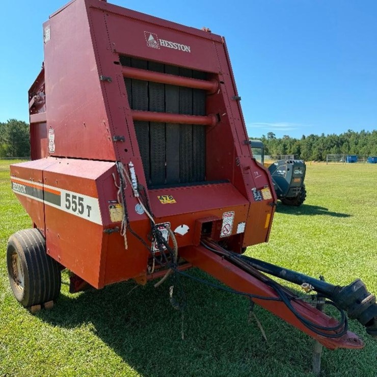 HESTON 555T ROUND HAY BALER (ONE OWNER)