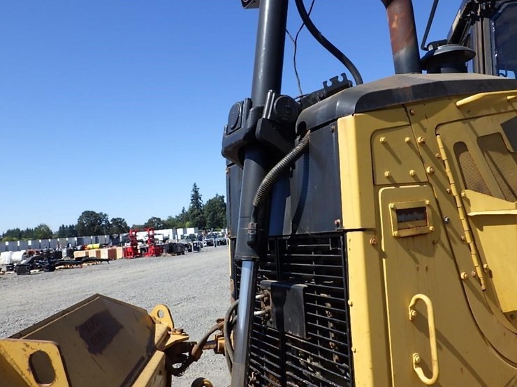2011-caterpillar-d7e-image-13