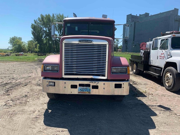 1990-freightliner-grain-truck-image-2