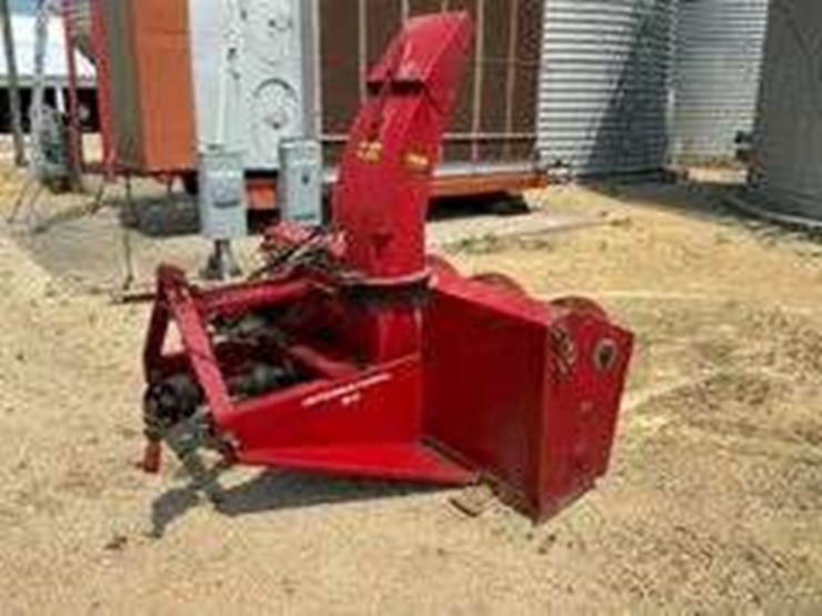 ih-80-snow-blower,-7’,-2-stage,-540-pto,-hyd.-spout,-3pt.-image-1