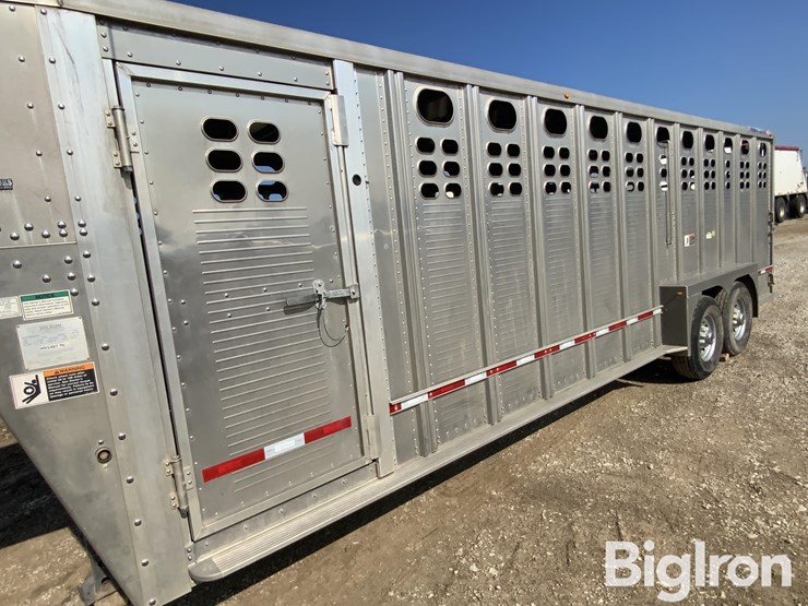 2013-wilson-psgn-5724t-7'-x-24'-aluminum-t/a-gooseneck-livestock-trailer-image-17