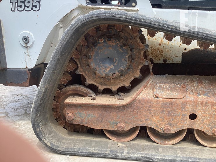 2019-bobcat-t595-image-13