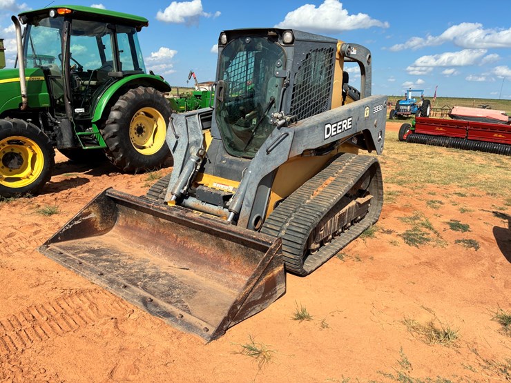 deere-333d-image-1
