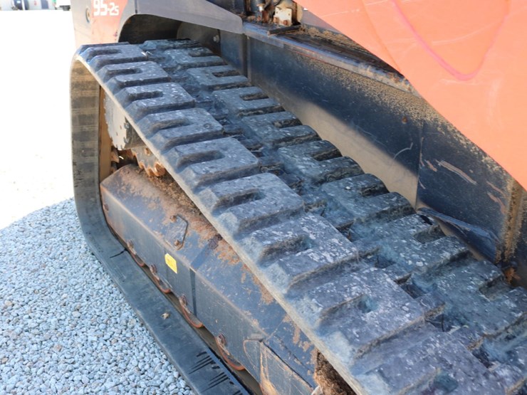 kubota-svl90-2c-image-10