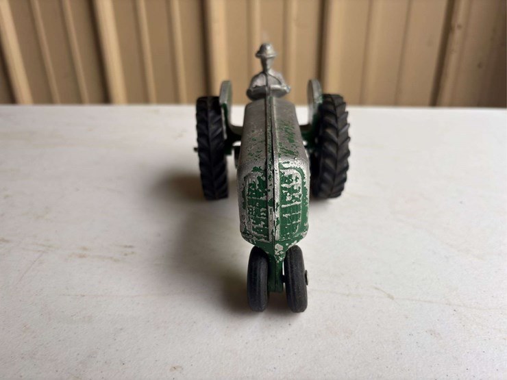 (2)-1/16-oliver-tractor-and-baler-slik-image-4