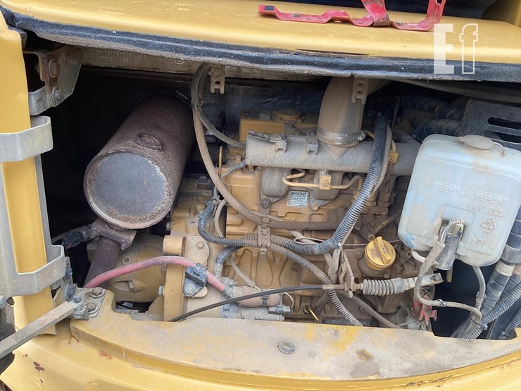 2015-caterpillar-303.5e2-cr-image-16