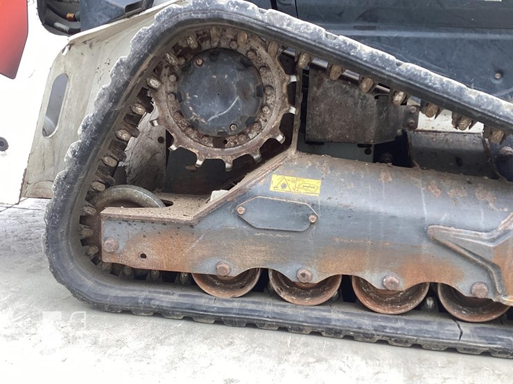 2021-bobcat-t66-image-12