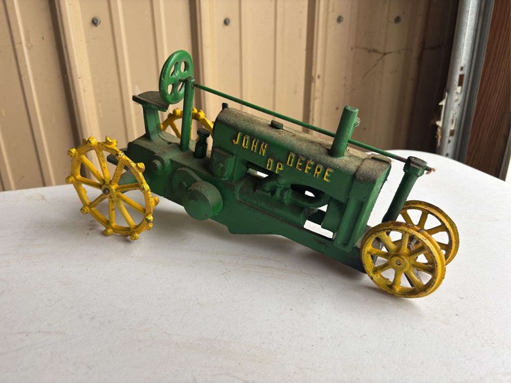 john-deere-16-image-2