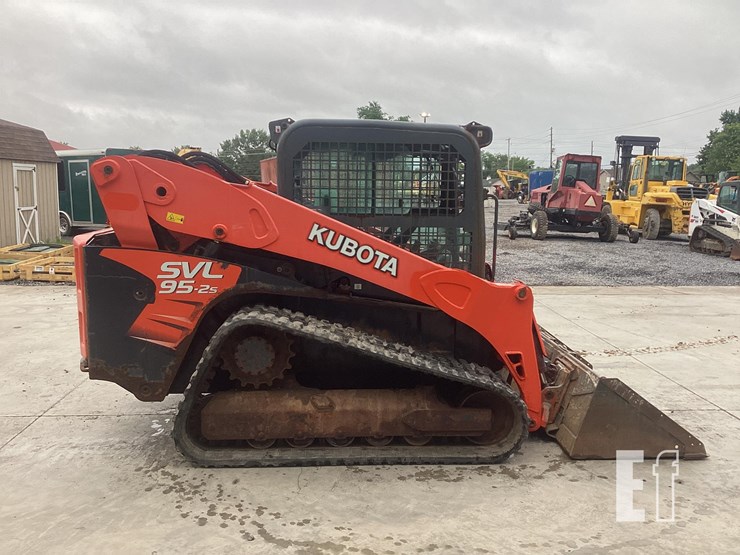 2017-kubota-svl95-2-image-5