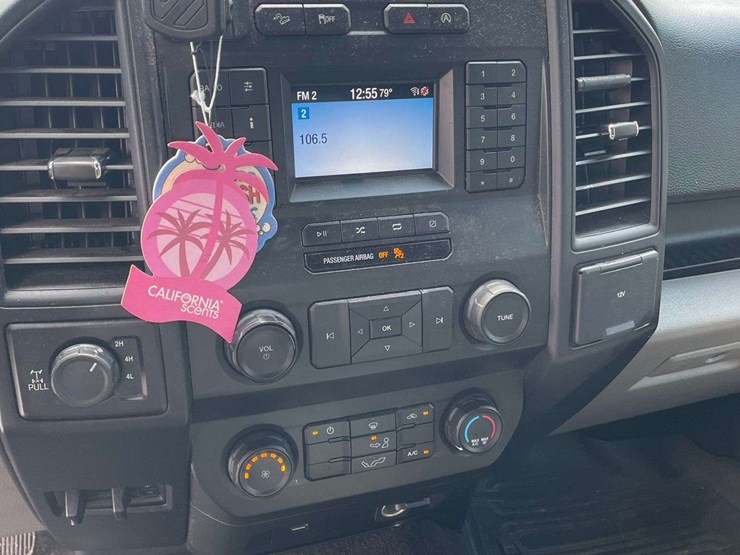 2020-ford-f150-xl-image-35