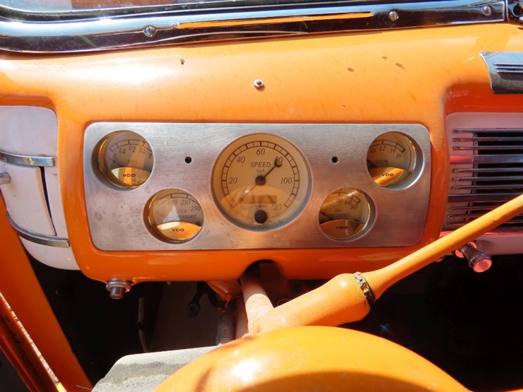1940-ford-panel-image-13