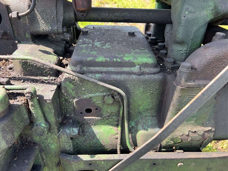 john-deere-70-image-15