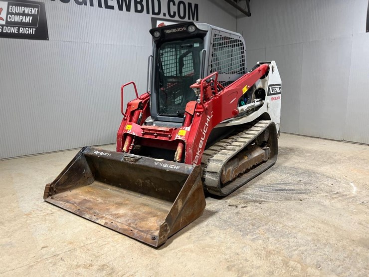 2023-takeuchi-tl12r2-image-2