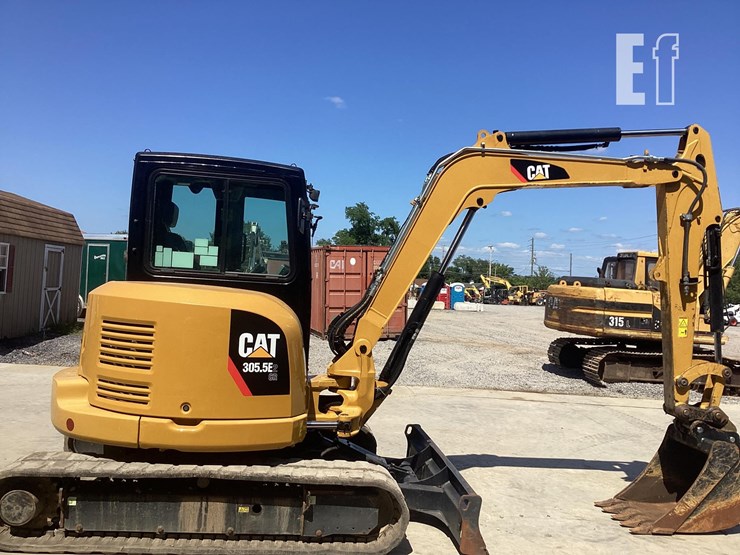2019-caterpillar-305-image-5