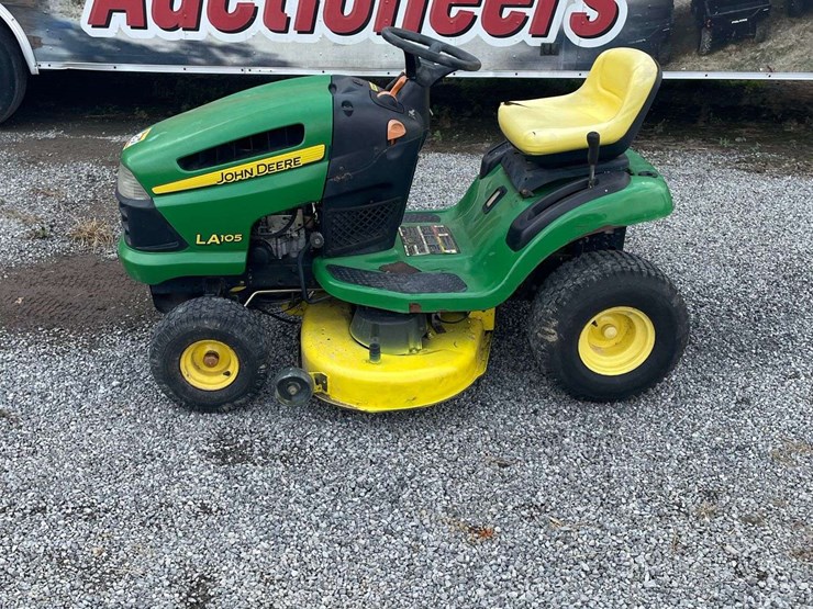 john-deere-la105-image-2