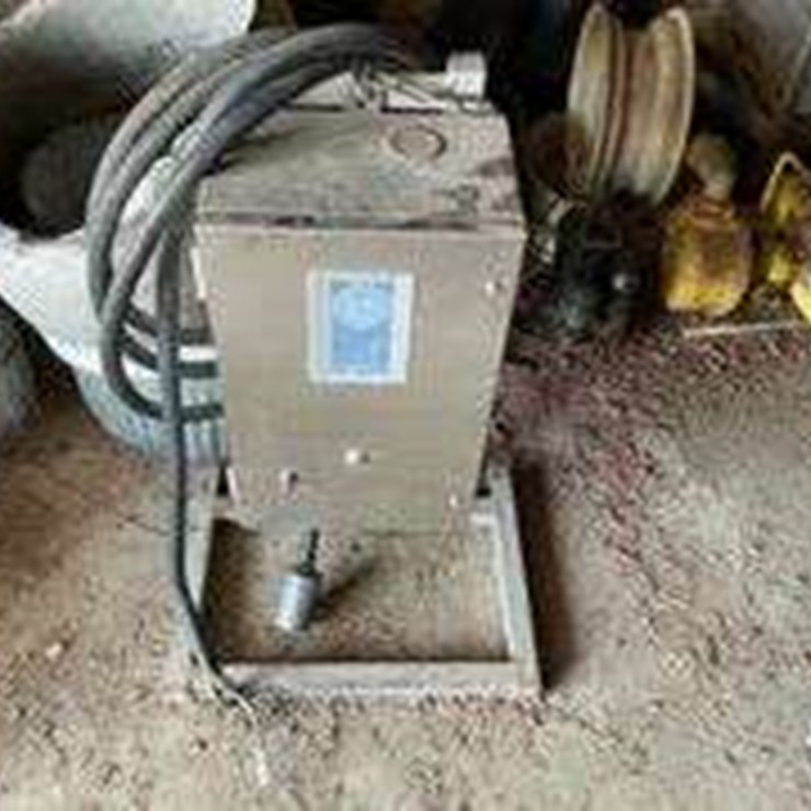 Allen Bradley 509-DOA electric motor starter, 30 hp, 230V