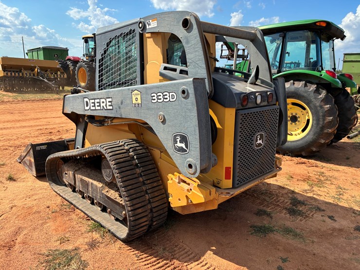 deere-333d-image-4