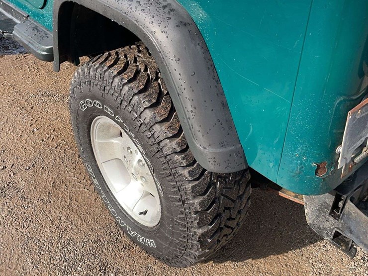 1994-jeep-wrangler-image-10