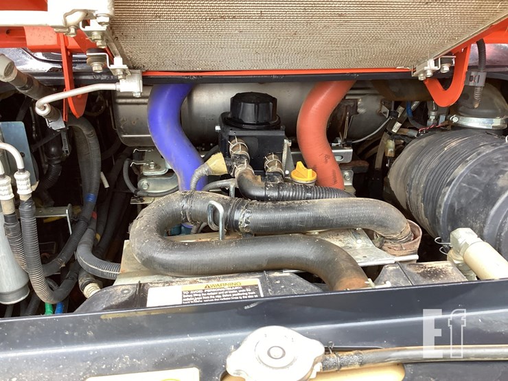 2019-kubota-svl95-2s-image-14