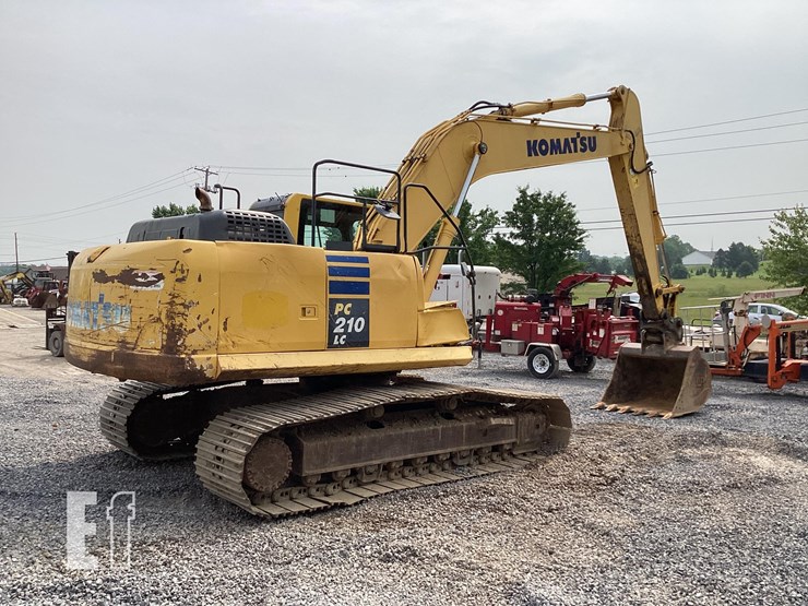 2014-komatsu-pc210-lc-10-image-5