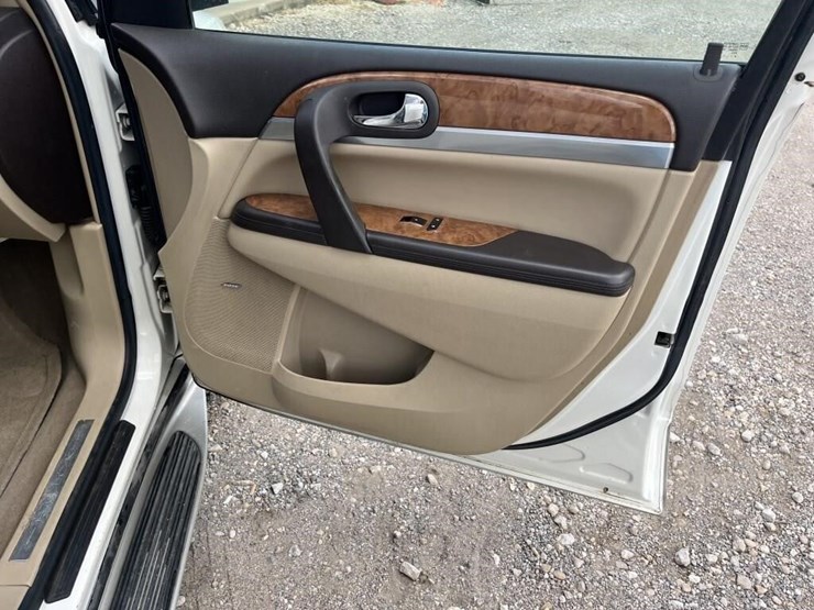 2009-buick-enclave-image-14