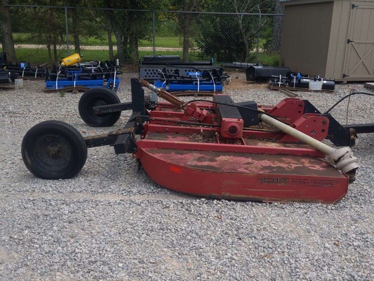 massey-ferguson-4010-image-3