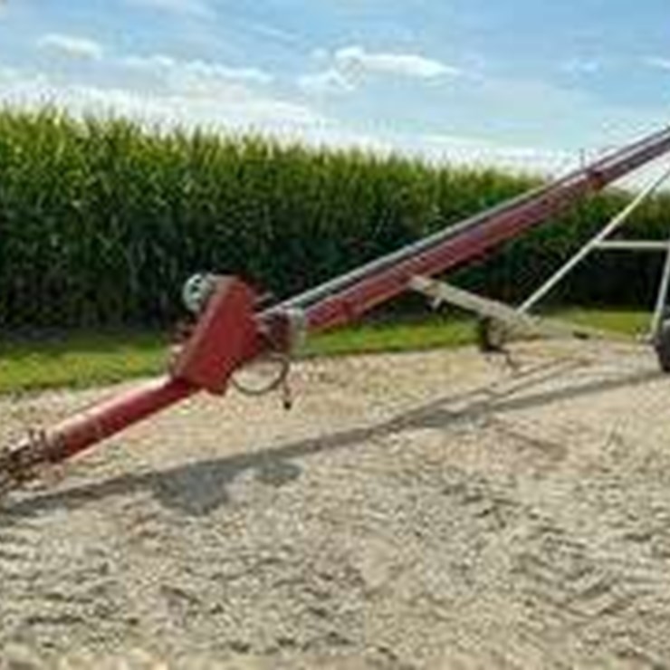 BUHLER FARM KING 851