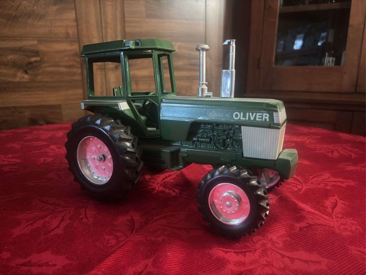 1/16-spirit-of-oliver-sm-image-1