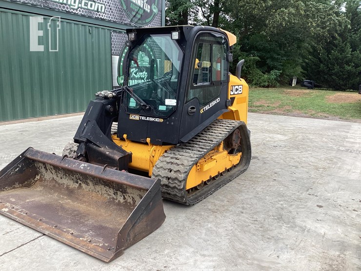 2018-jcb-3ts-8t-image-8