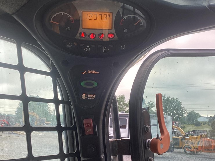 2020-bobcat-t650-image-21