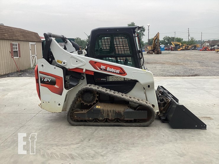 2023-bobcat-t64-image-5