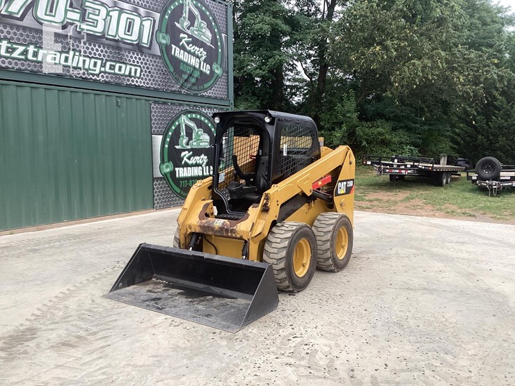 2019-caterpillar-236d-image-8