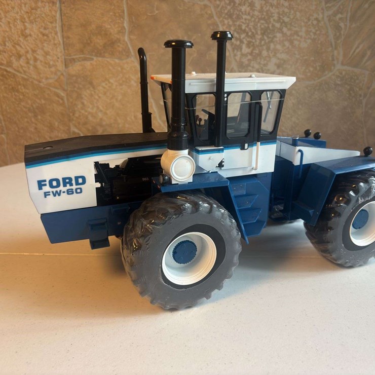 1/16 Ford FW-60 4WD Ertl