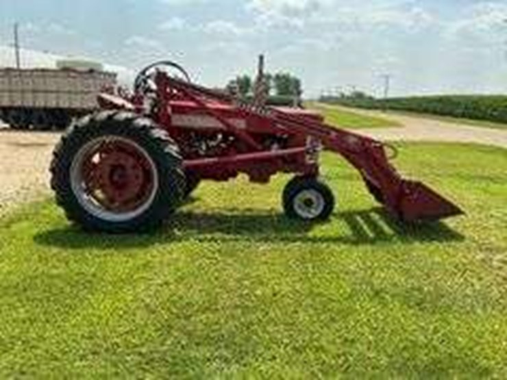 case-ih-450-image-4