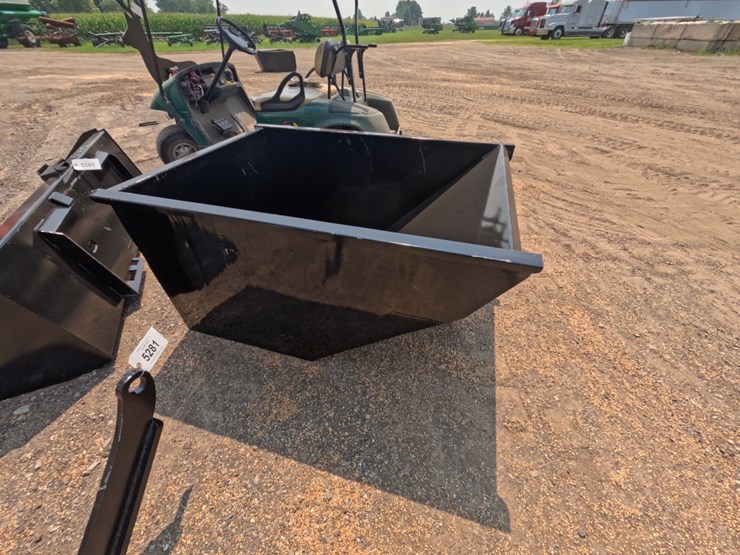 #5283-•-mini-universal-wheelbarrow-image-3