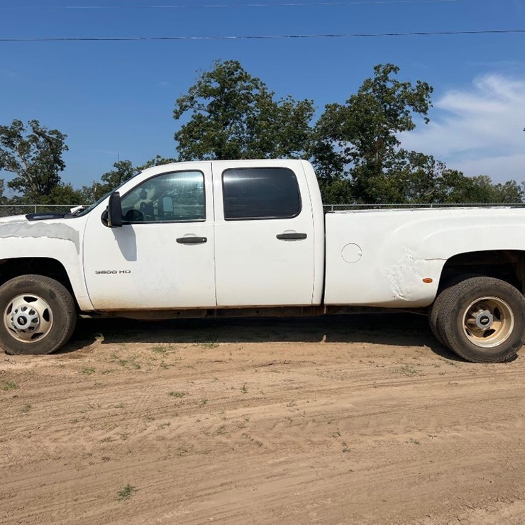 2012 CHEVROLET 3500HD