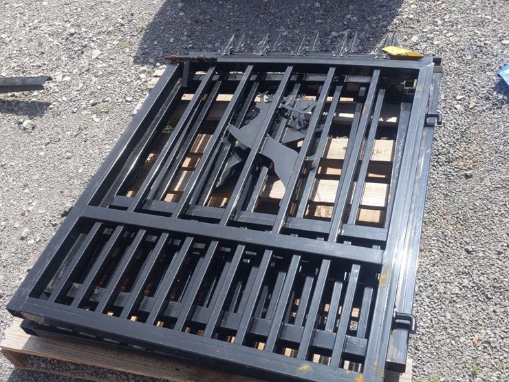 bi-parting-gate-6'-wide-4'-tall-image-1