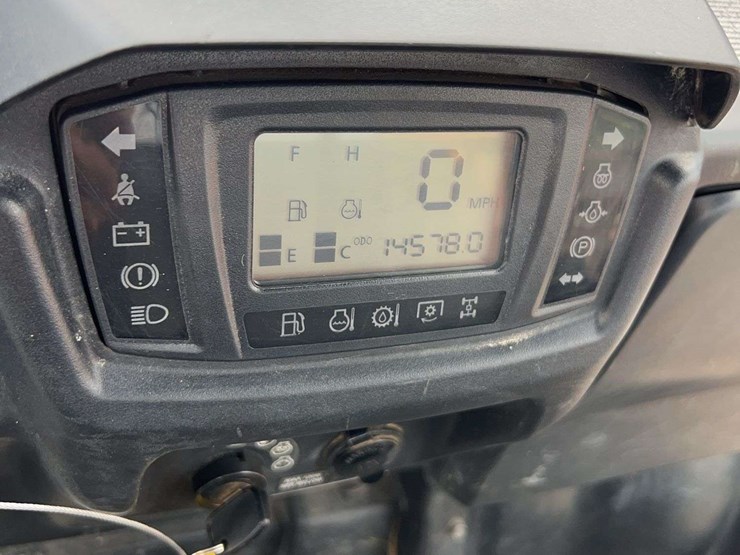 kubota-rtvx1140-image-17